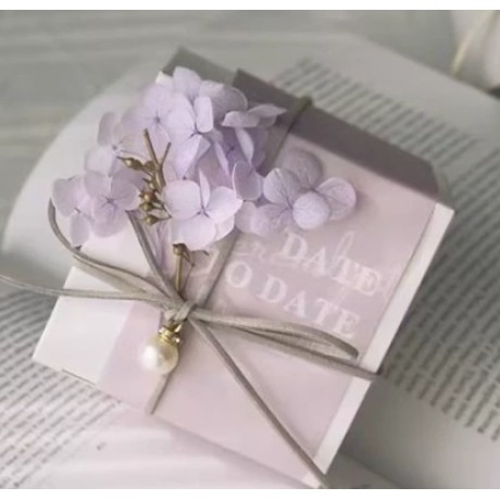 Коробочка с декором 8*8*6см