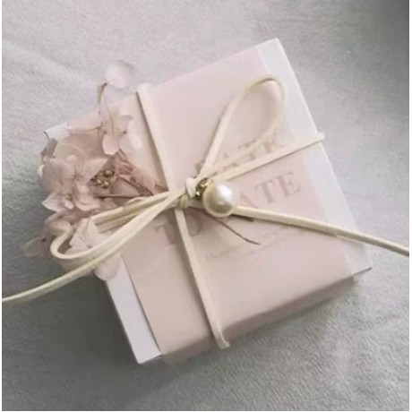 Коробочка с декором 8*8*6см