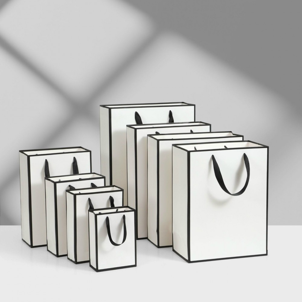 Пакет ламинир. "Белый/черный", 20*28*10см  