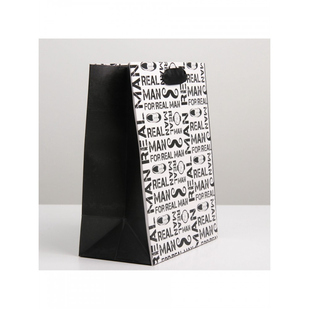 Пакет подарочный «С характером», 18×23×10 см 